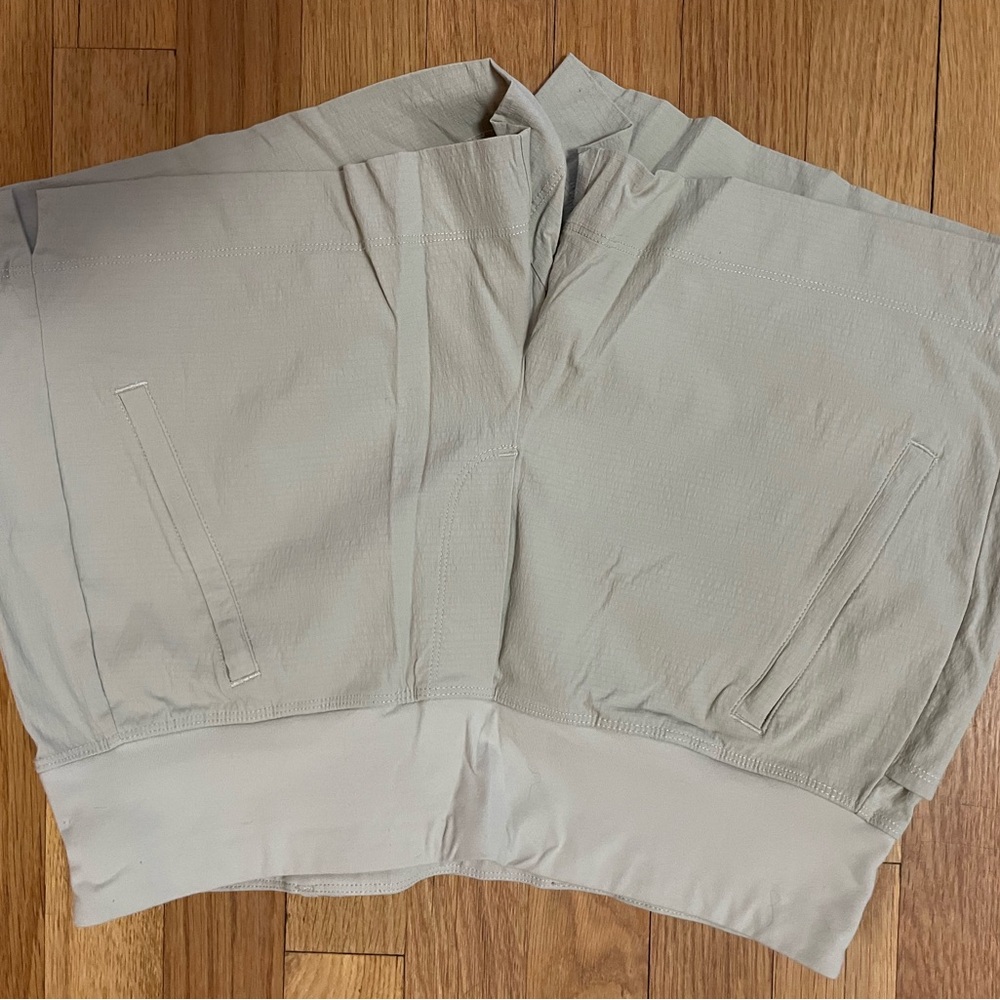 Athleta Tan Trekkie North Shorts with Elastic Waistband